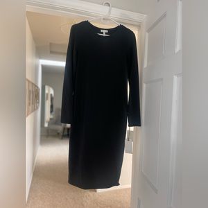 Black Leith bodycon dress. Size: M